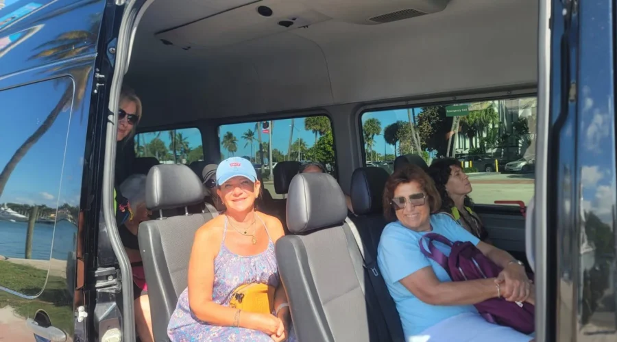 Transportation for Groups from South Beach to Sawgrass Mills