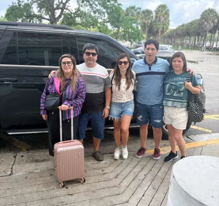 private van transportation to Sawgrass Mills