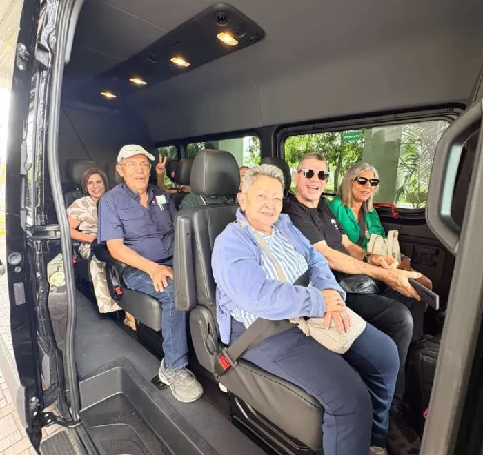 private shopping transportation for groups