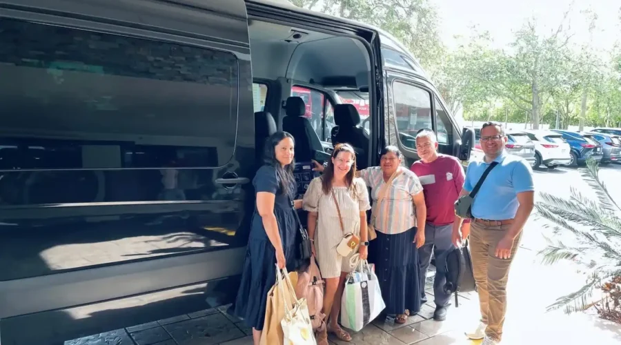 serviço de shuttle para Sawgrass Mills